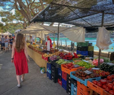 farmers market