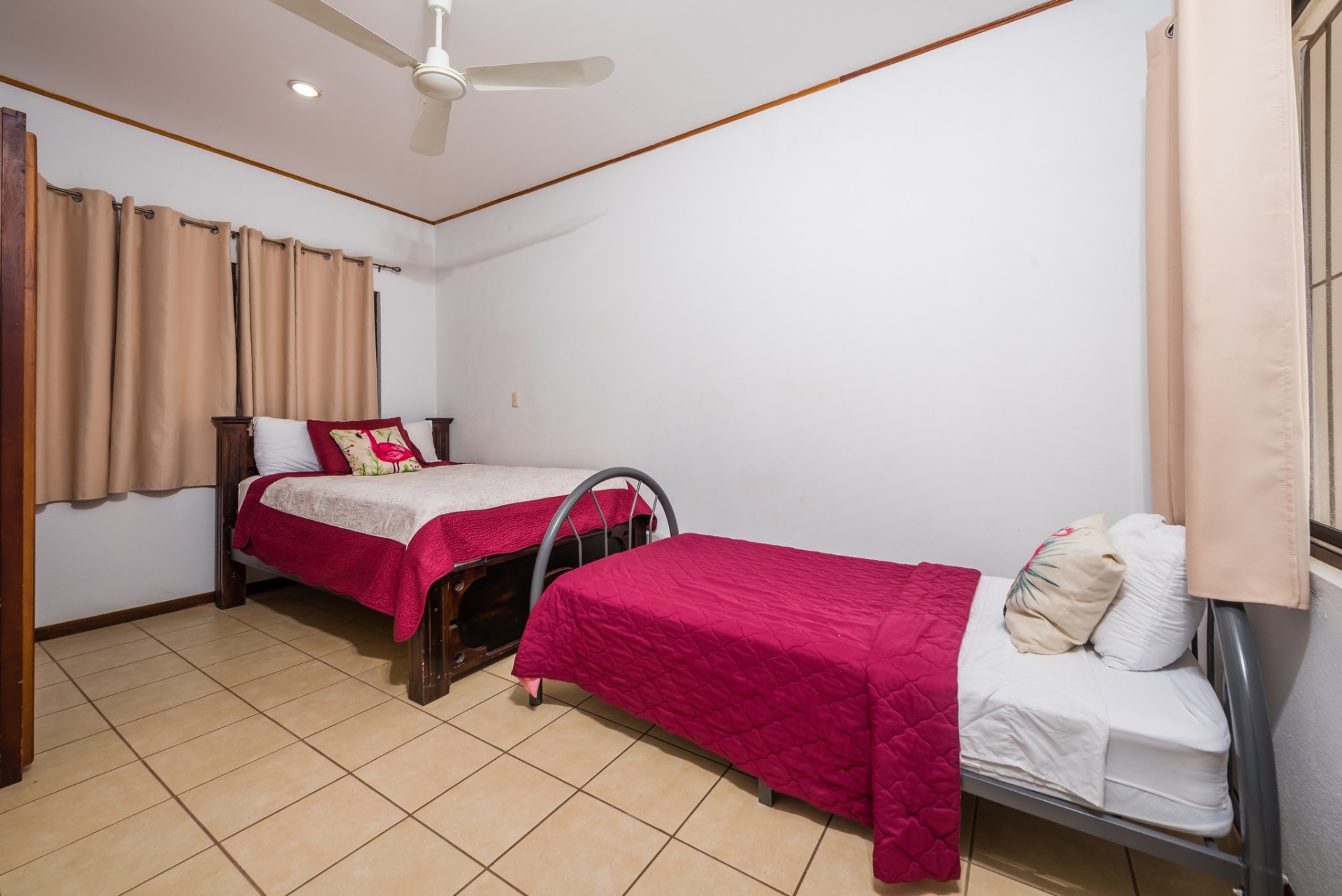 Casa Descanso Flamingo Beach Realty