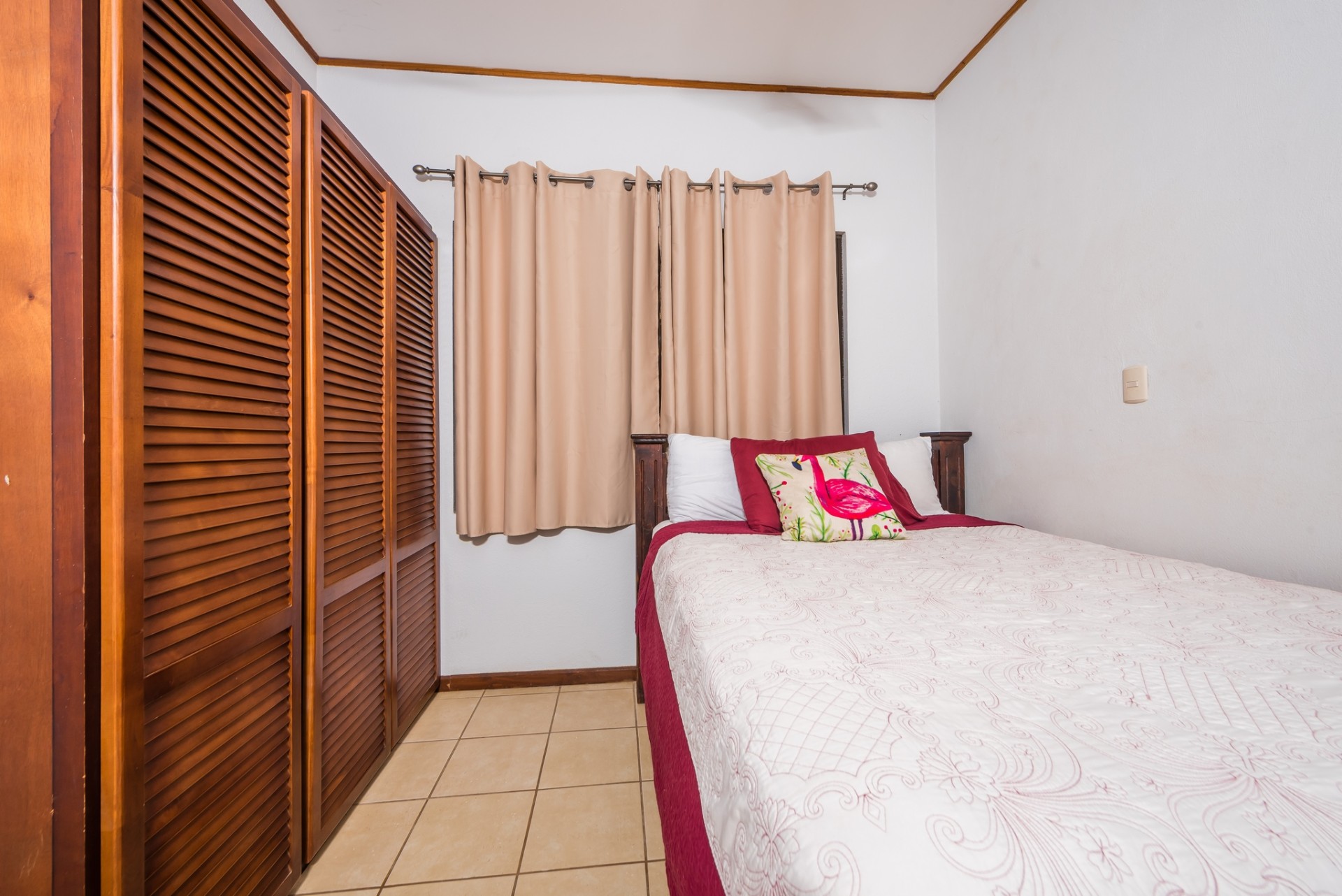 Casa Descanso Flamingo Beach Realty