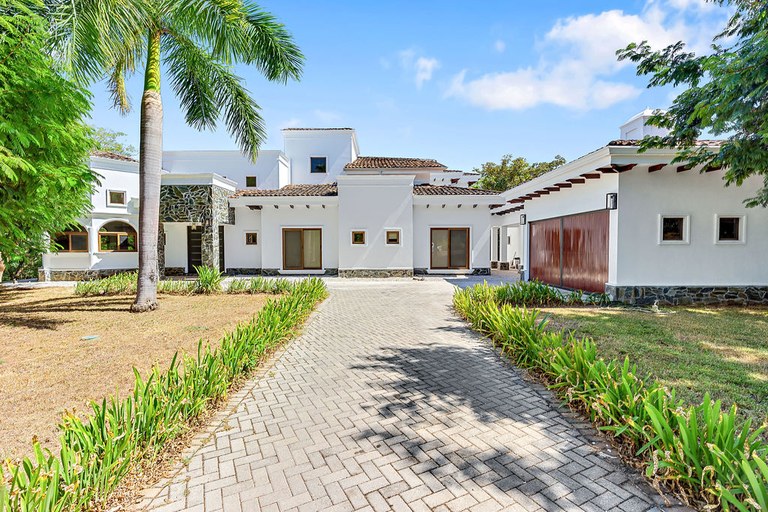 House for sale in Hacienda Pinilla, Guanacaste