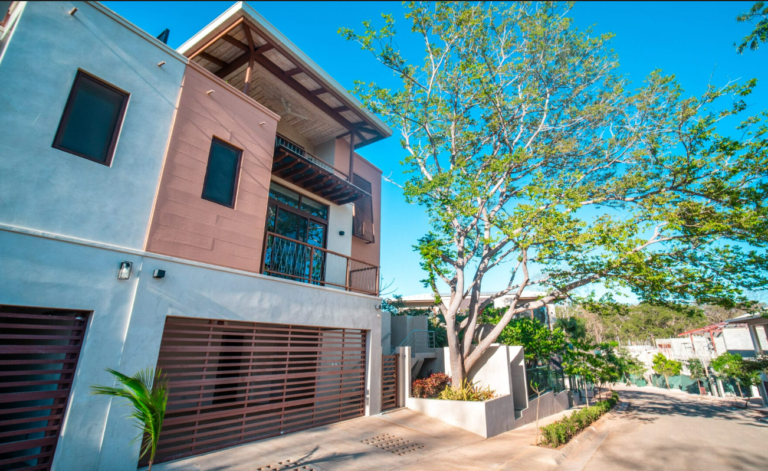 Tamarindo Park Lot 51, Luxury Townhome in Tamarindo