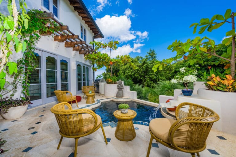 Casa Alegria – 2 Paseo Miraflores