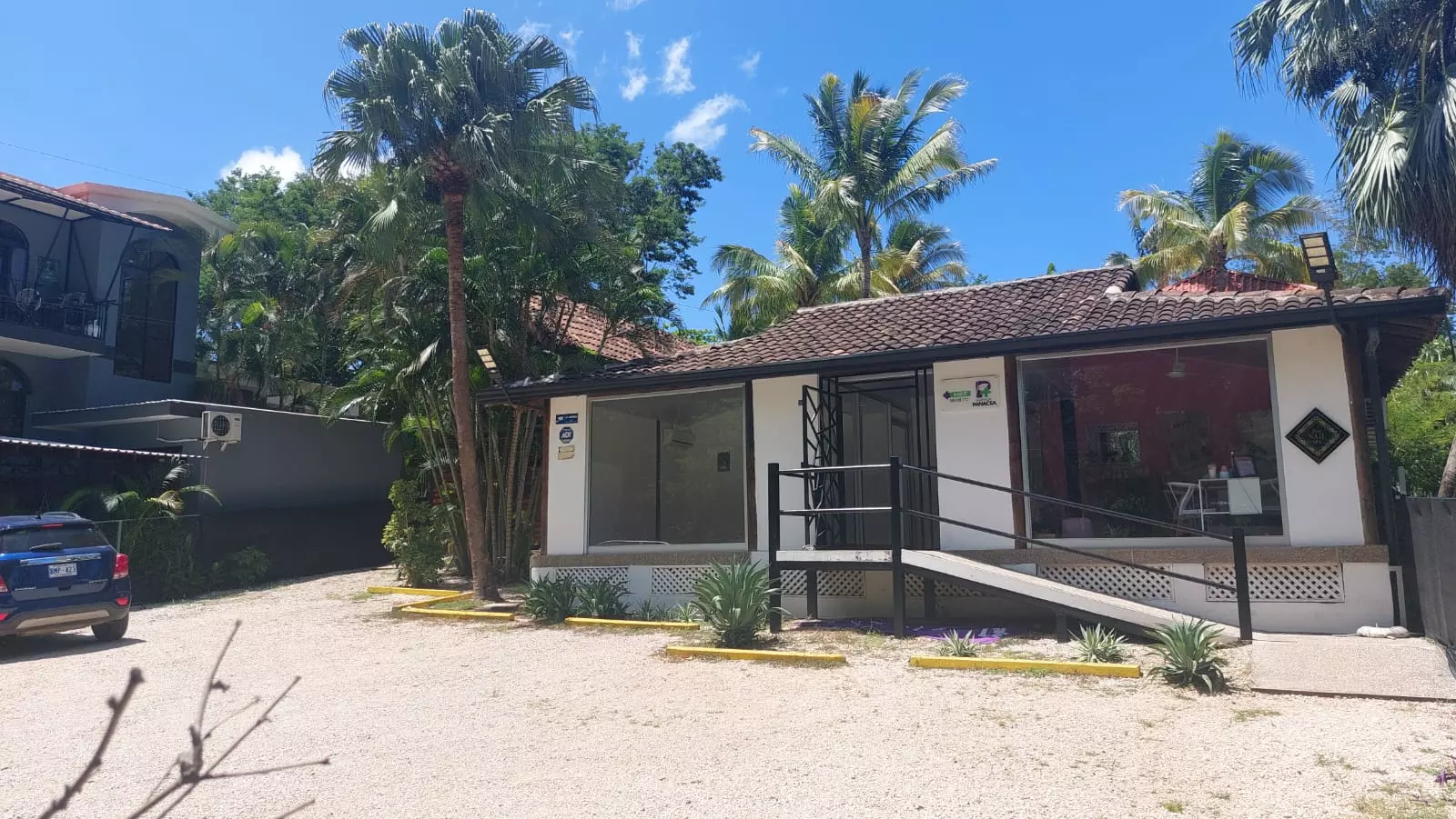 Commercial Center with 2 Apartments in Brasilito - Playa Brasilito, CR