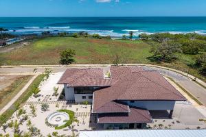 Coralis #5 - Hacienda Pinilla, CR