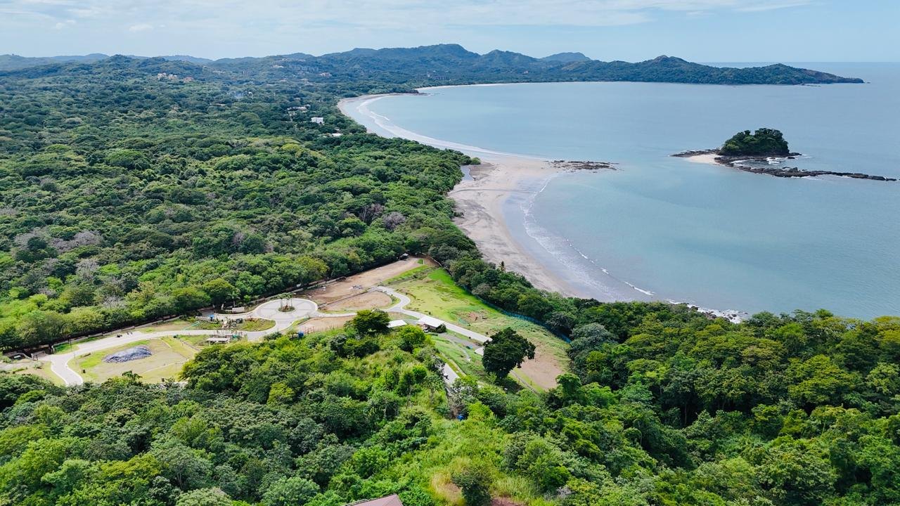 Aerial view of Cantomar Ocean Club and Playa Flamingo